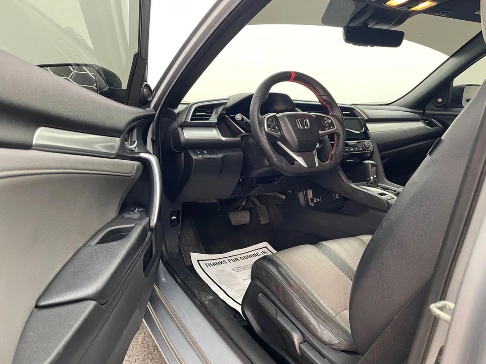 2017 Honda Civic 10th Gen - Image 10 of 21