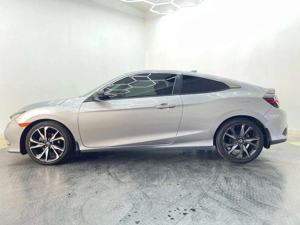 2017 Honda Civic 10th Gen - Image 7 of 21