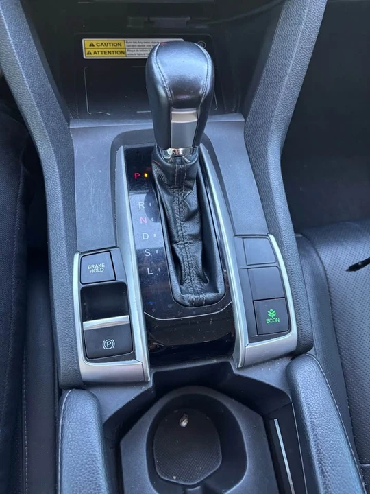 2017 Honda Civic 10th Gen - Image 2 of 10