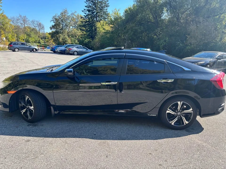 2017 Honda Civic 10th Gen - Image 10 of 10