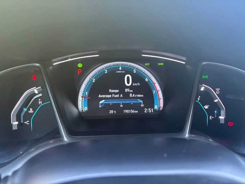 2017 Honda Civic 10th Gen - Image 5 of 10