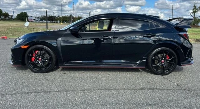 2017 Honda Civic 10th Gen - Image 5 of 8