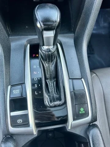 2017 Honda Civic 10th Gen - Image 14 of 18