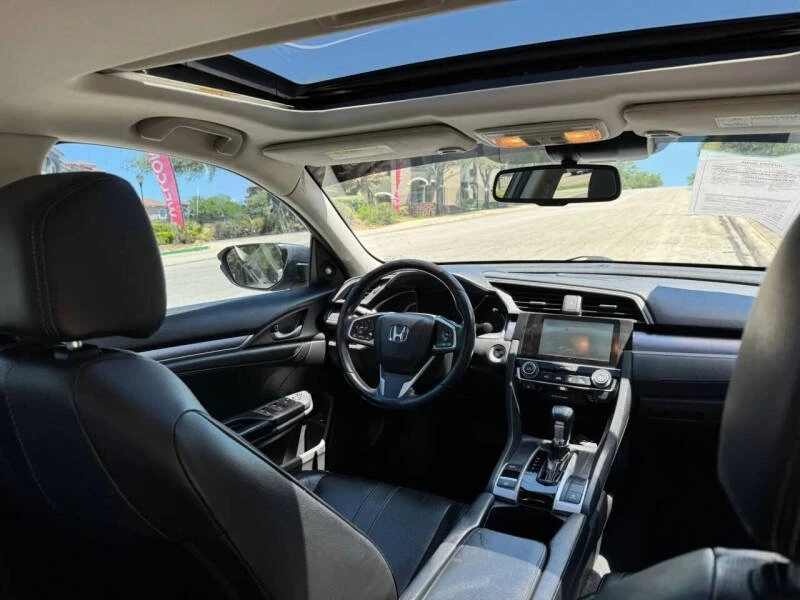 2017 Honda Civic 10th Gen - Image 5 of 10
