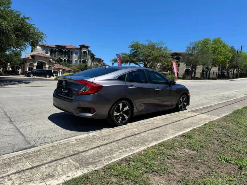 2017 Honda Civic 10th Gen - Image 9 of 10