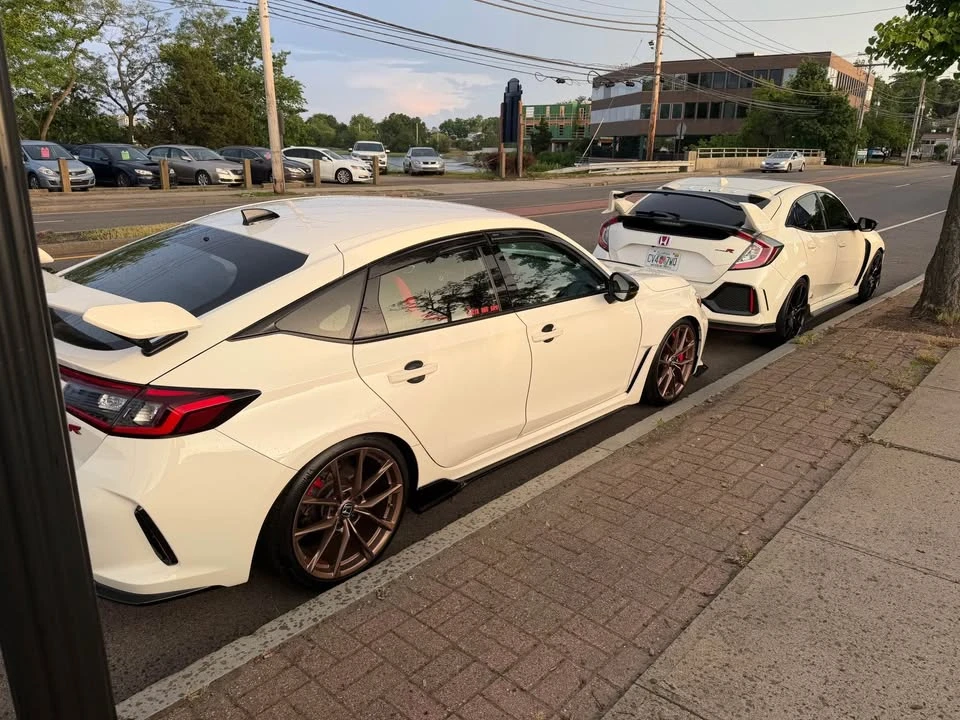 2017 Honda FK8 Civic Type R - Image 2 of 5