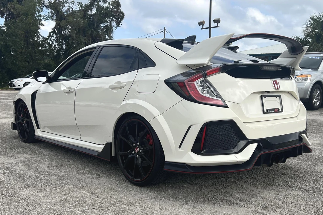 2017 Honda FK8 Civic Type R - Image 4 of 31