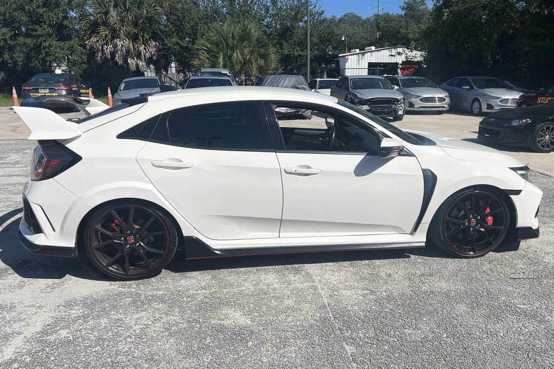 2017 Honda FK8 Civic Type R - Image 3 of 31
