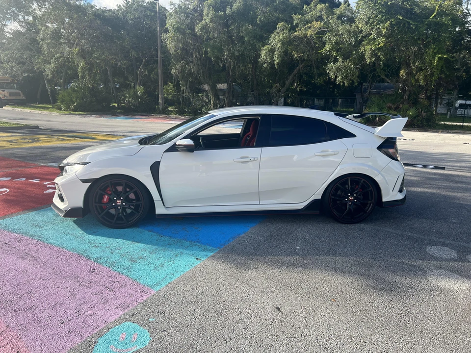 2017 Honda FK8 Civic Type R - Image 8 of 31