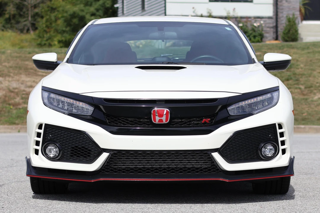 2017 Honda Civic - Image 2 of 31