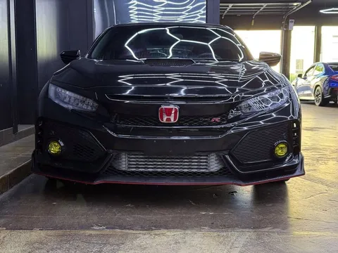 2017 Honda FK8 Civic Type R - Image 2 of 20