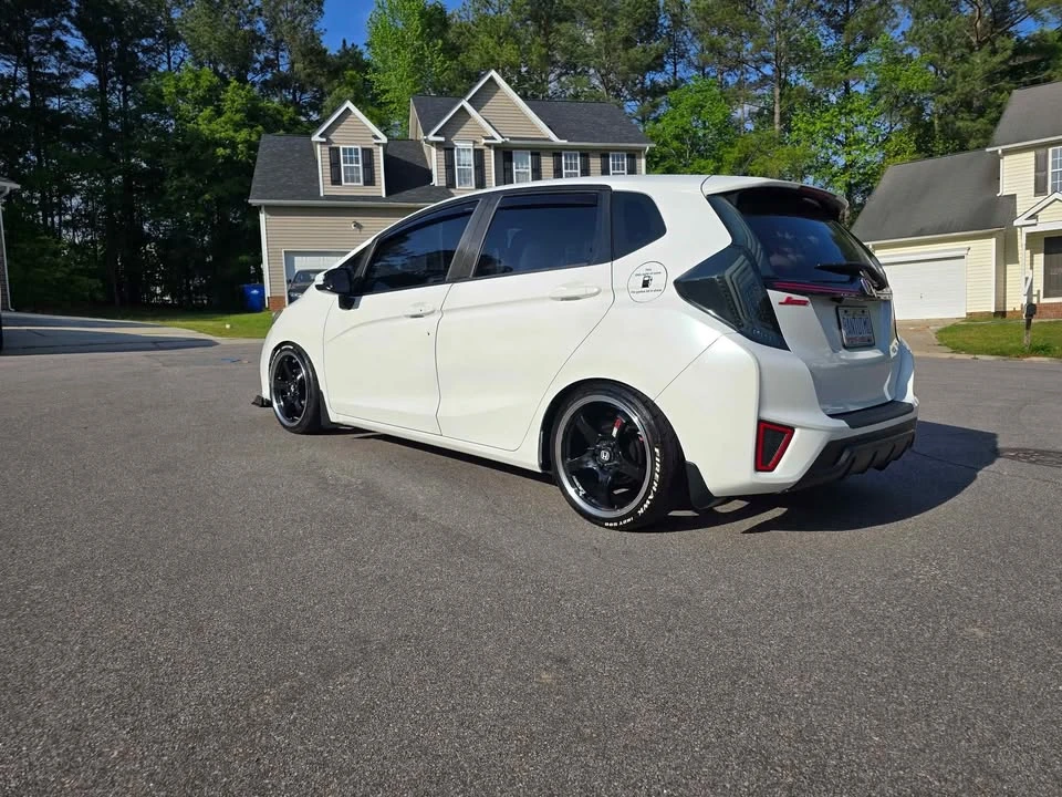 2017 Honda Fit - Image 6 of 10