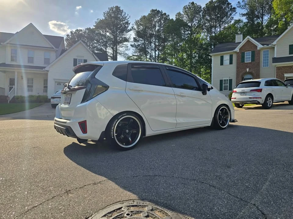 2017 Honda Fit - Image 5 of 10