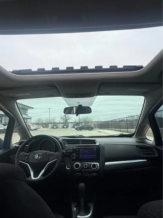 2017 Honda Fit - Image 11 of 15