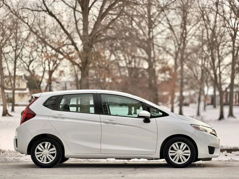 2017 Honda Fit - Image 8 of 12