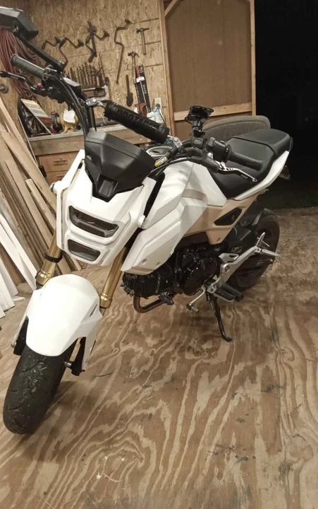 2017 Honda Motorcycles - Image 2 of 4