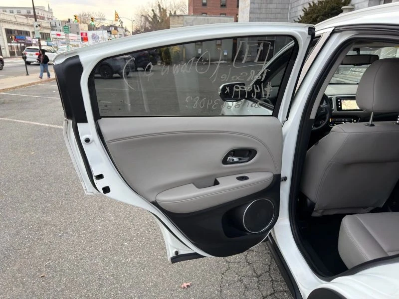 2017 Honda HR-V 2nd Gen - Image 11 of 12