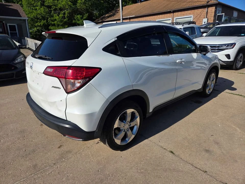 2017 Honda HR-V 2nd Gen - Image 4 of 16