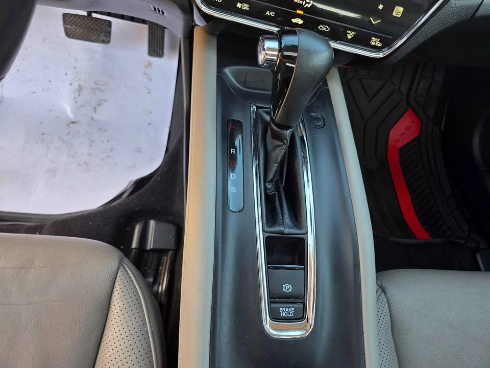 2017 Honda HR-V 2nd Gen - Image 15 of 16