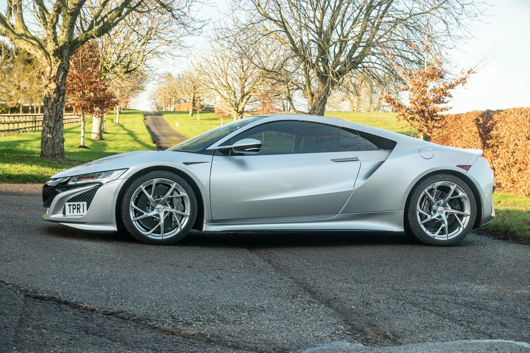 2017 Acura NC1 NSX - Image 16 of 21