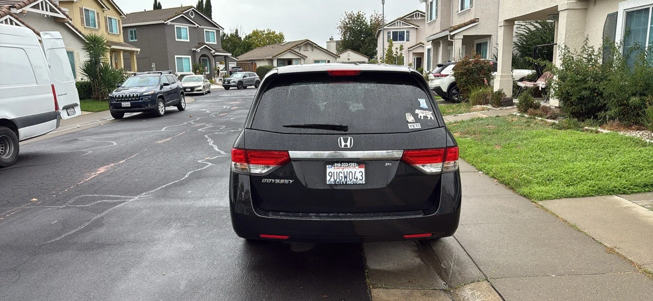 2017 Honda Odyssey - Image 3 of 10