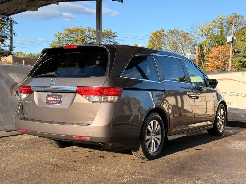 2017 Honda Odyssey - Image 9 of 12