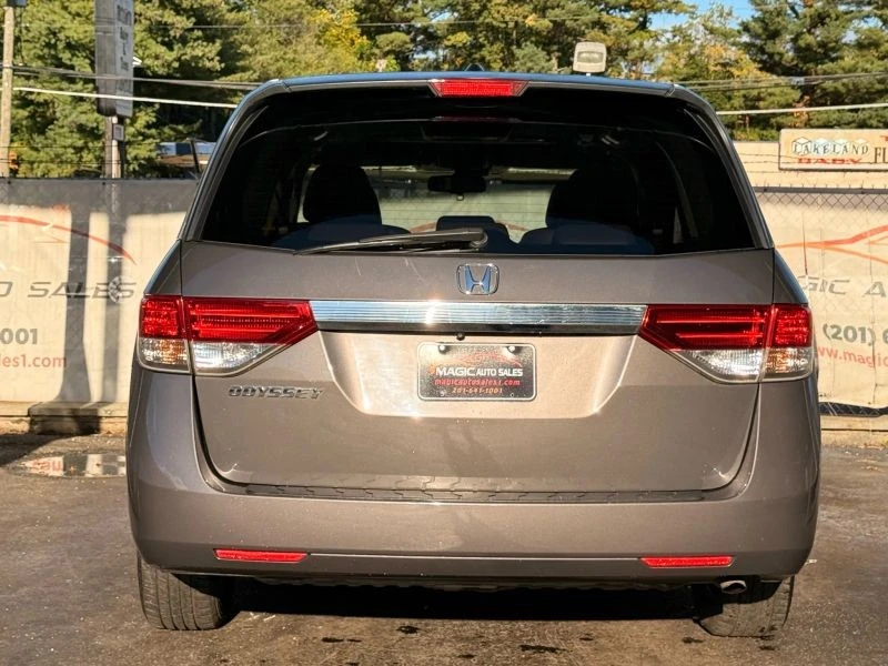 2017 Honda Odyssey - Image 10 of 12