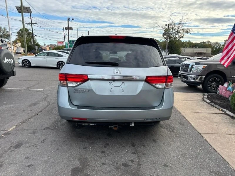 2017 Honda Odyssey - Image 6 of 12