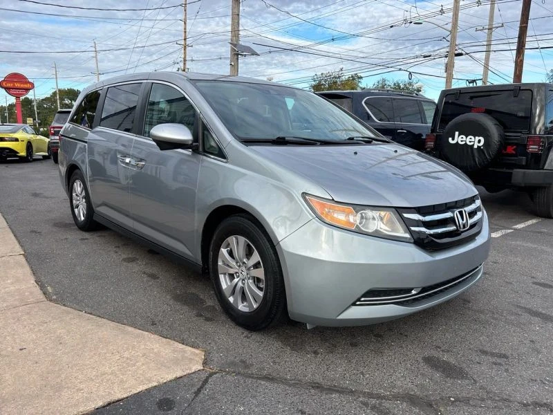 2017 Honda Odyssey - Image 8 of 12