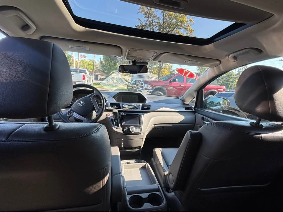2017 Honda Odyssey - Image 6 of 14