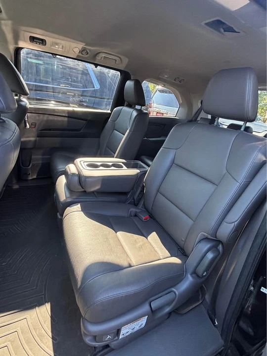 2017 Honda Odyssey - Image 5 of 14