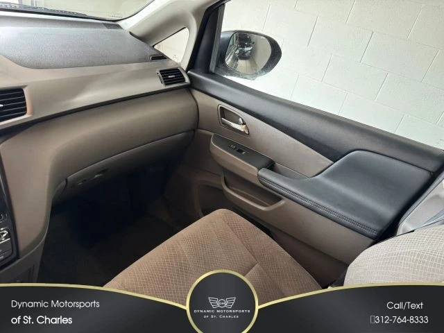 2017 Honda Odyssey - Image 15 of 21