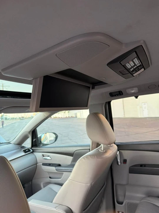 2017 Honda Odyssey - Image 11 of 17