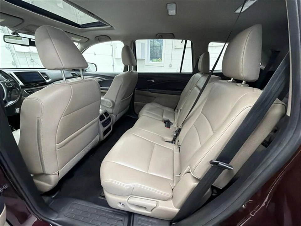2017 Honda Pilot 3rd Gen - Image 11 of 16