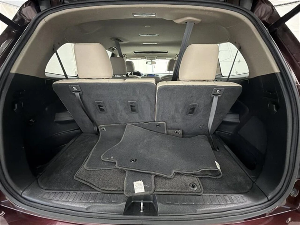 2017 Honda Pilot 3rd Gen - Image 15 of 16