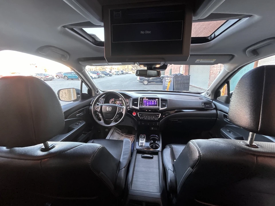 2017 Honda Pilot 3rd Gen - Image 19 of 20