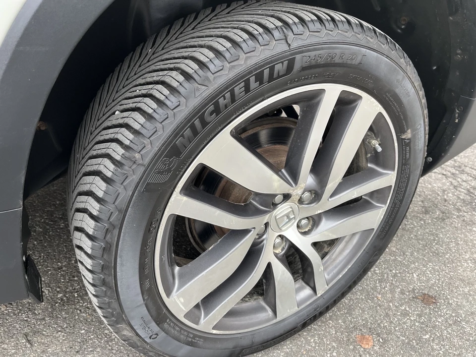 2017 Honda Pilot 3rd Gen - Image 7 of 20