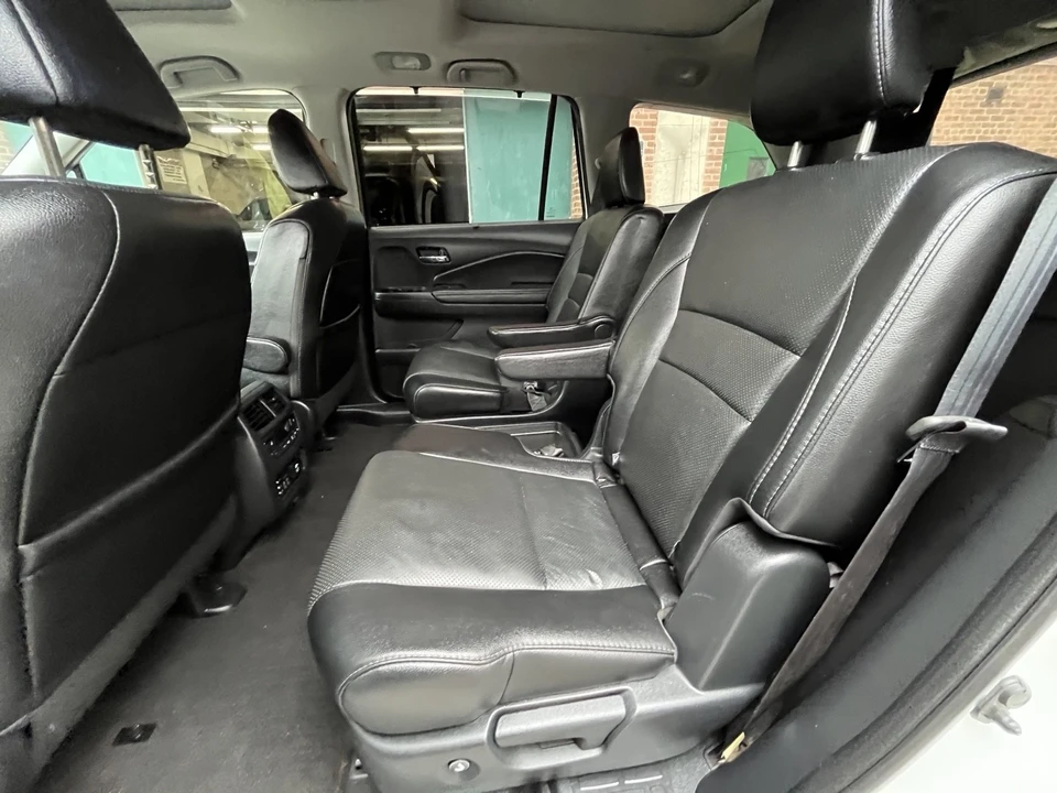 2017 Honda Pilot 3rd Gen - Image 10 of 20