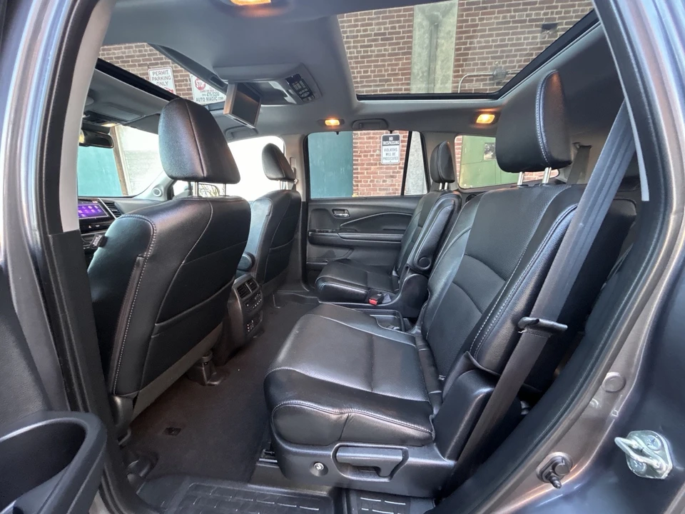 2017 Honda Pilot 3rd Gen - Image 17 of 20