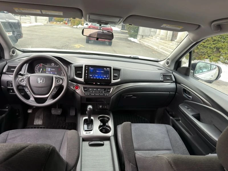 2017 Honda Pilot 3rd Gen - Image 10 of 12