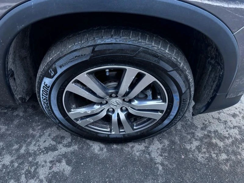 2017 Honda Pilot 3rd Gen - Image 9 of 12