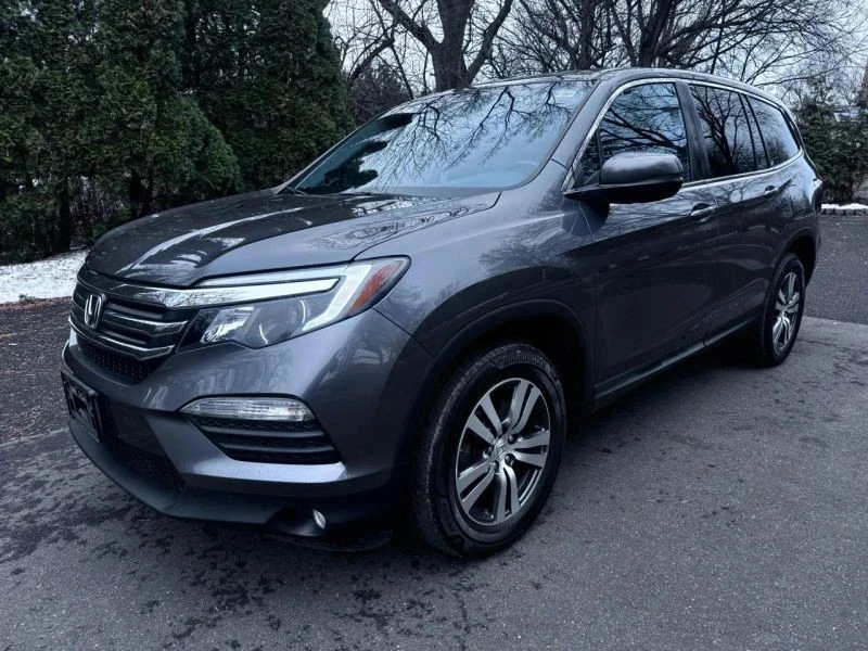 2017 Honda Pilot 3rd Gen - Image 3 of 12