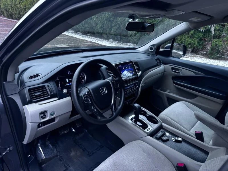 2017 Honda Pilot 3rd Gen - Image 12 of 12