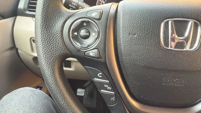 2017 Honda Pilot 3rd Gen - Image 12 of 12