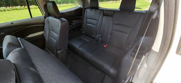 2017 Honda Pilot 3rd Gen - Image 10 of 11
