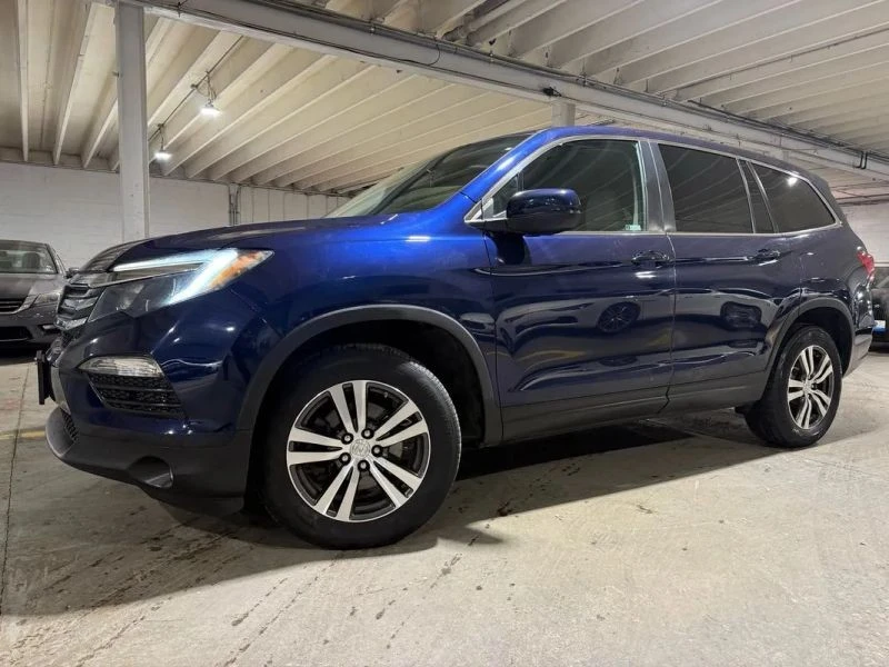 2017 Honda Pilot 3rd Gen - Image 2 of 12
