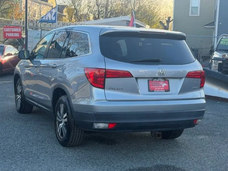 2017 Honda Pilot 3rd Gen - Image 6 of 12