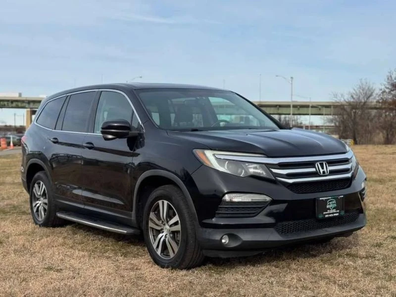 2017 Honda Pilot 3rd Gen - Image 7 of 12