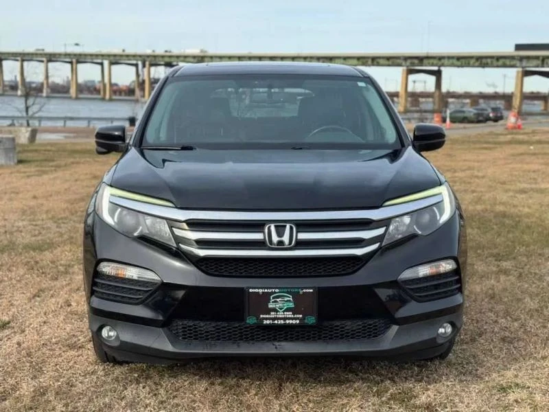 2017 Honda Pilot 3rd Gen - Image 8 of 12