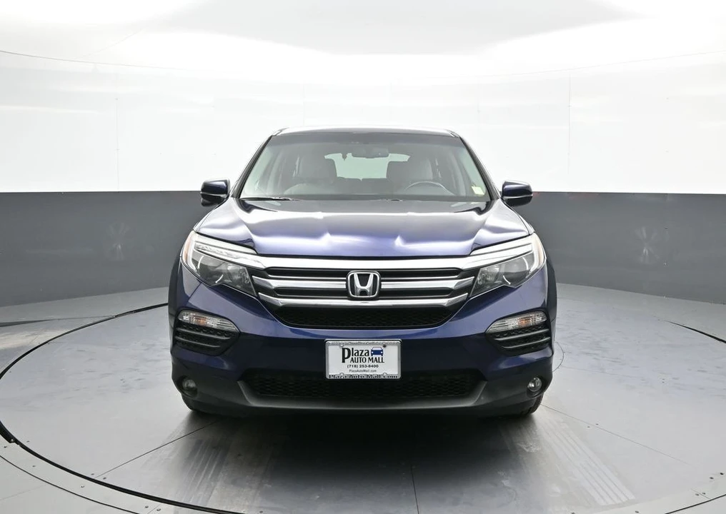 2017 Honda Pilot 3rd Gen - Image 2 of 12